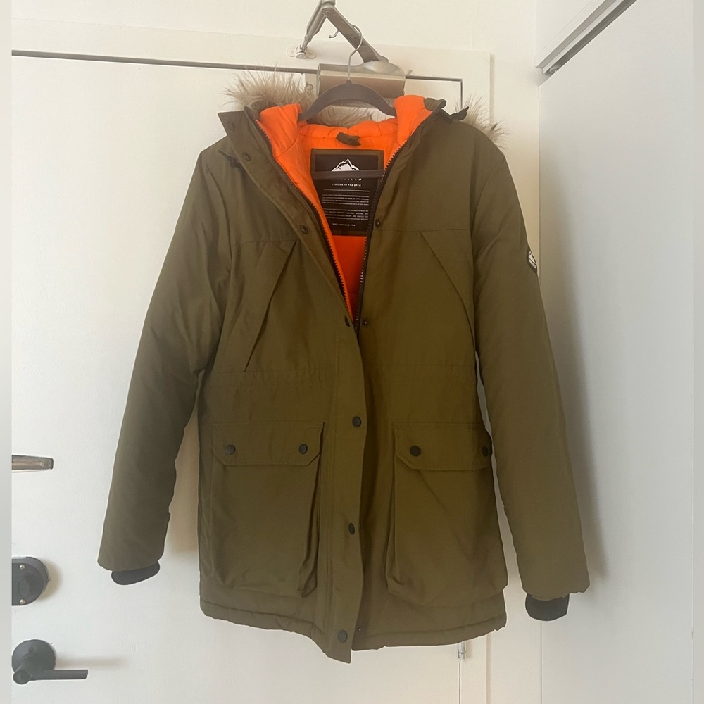 Penfield Down Puffer Jacket in Olive Green